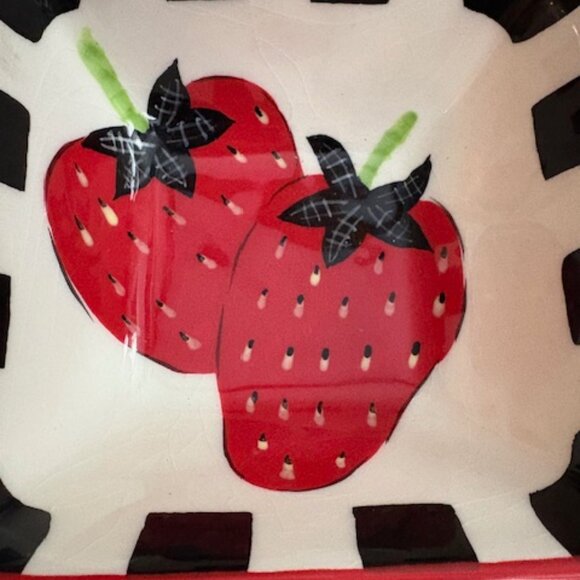 Mainstreet Collection Hand-Painted Strawberry Dip Snack Fruit Dish Trinket Bowl - Picture 5 of 6
